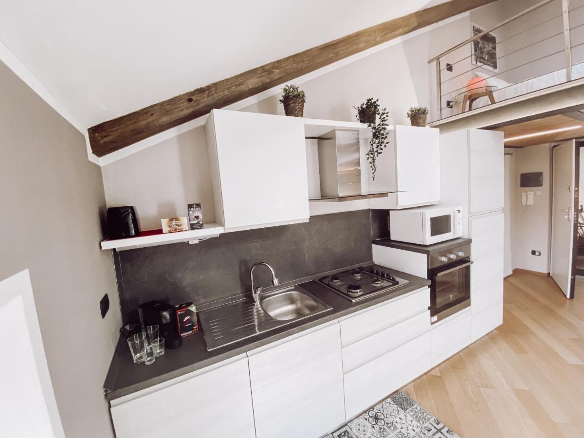 Historic Center Charming Apartment Free Wi-Fi Savigliano Exteriör bild